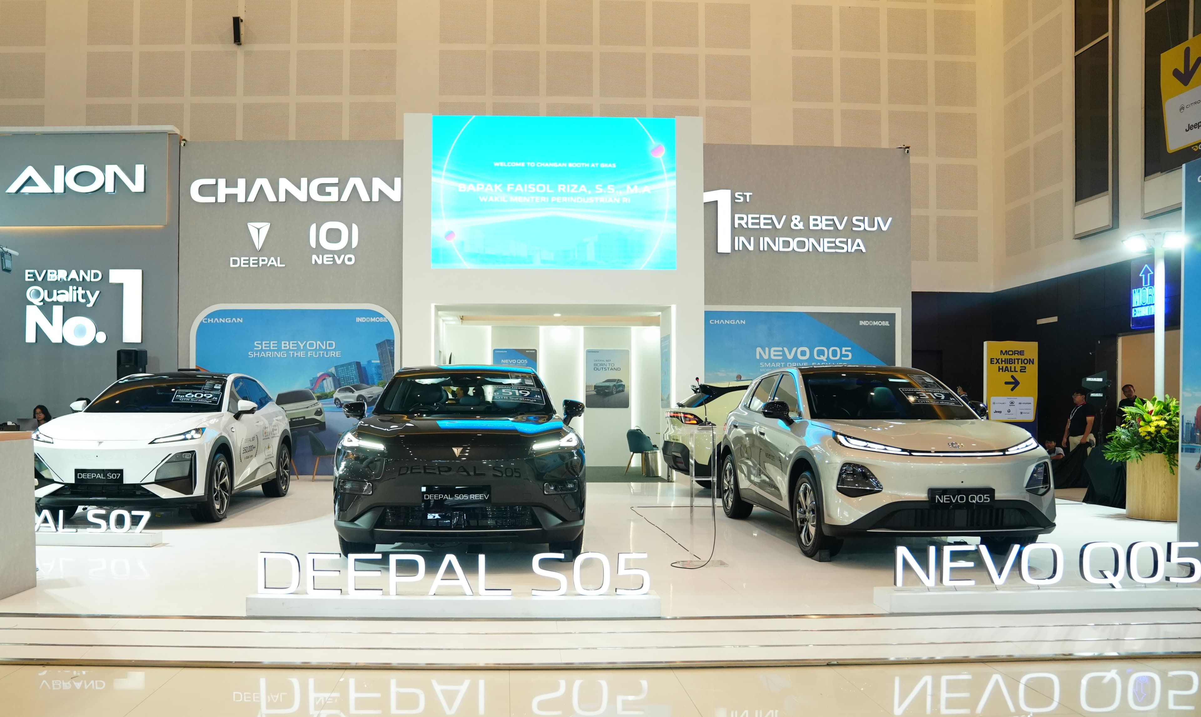 Perdana Hadir di GIIAS Surabaya 2026, Changan Resmi Meluncurkan Changan Deepal S05 dan Changan Nevo Q05 untuk Wilayah Jawa Timur